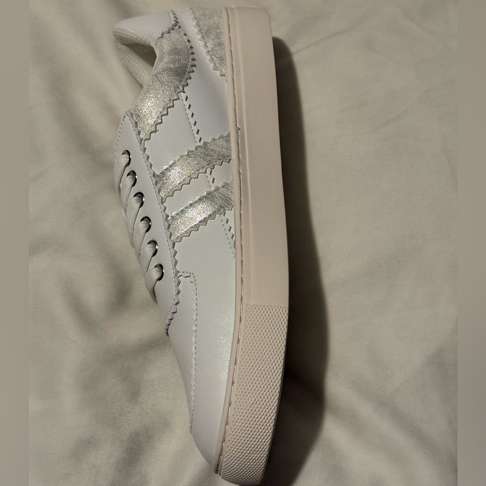 Corky's White Rizz Sneakers! Size 9 - Picture 8 of 9